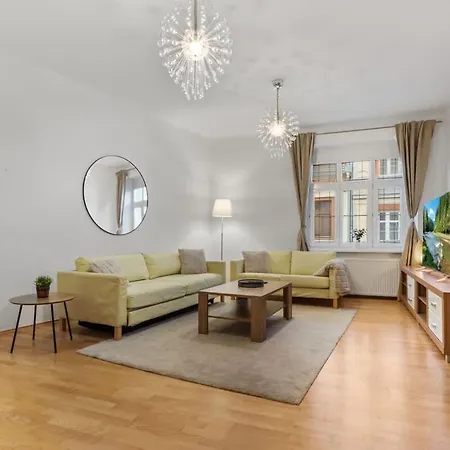Grand Elegant - Center Apartment Bratislava