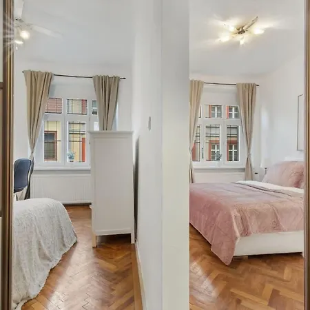 Grand Elegant Family - Ac, Netflix & Old Town *