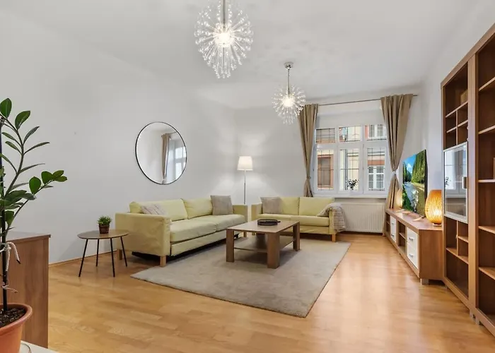 Grand Elegant - Center Апартаменты Братислава