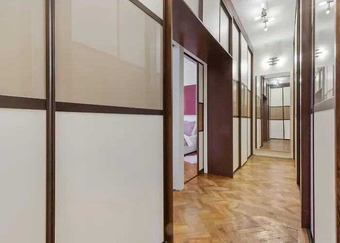 Grand Elegant - Center Апартаменты *