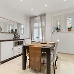 Grand Elegant - Center Apartment *