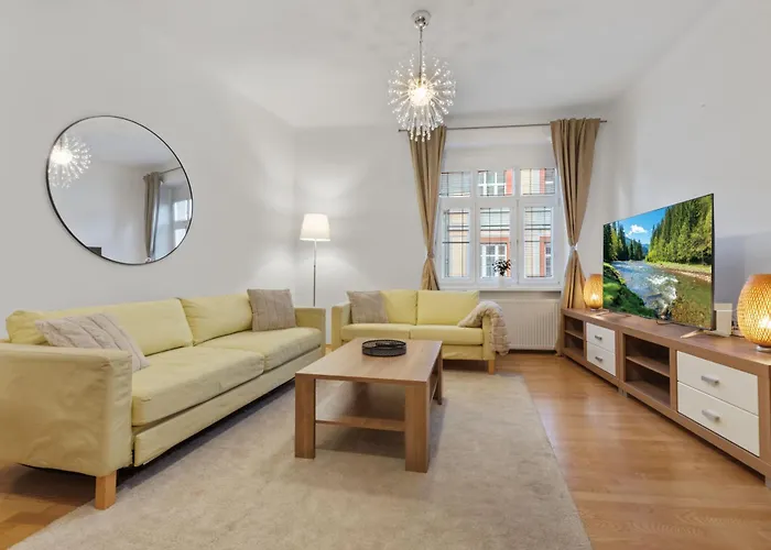 Grand Elegant - Center Apartament Bratysława